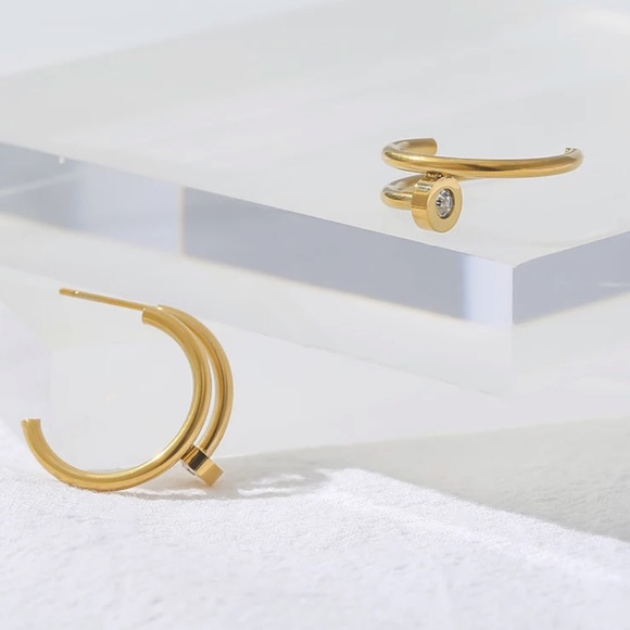 💛Gold plated nailed it hoop earrings - Picture 4 of 6